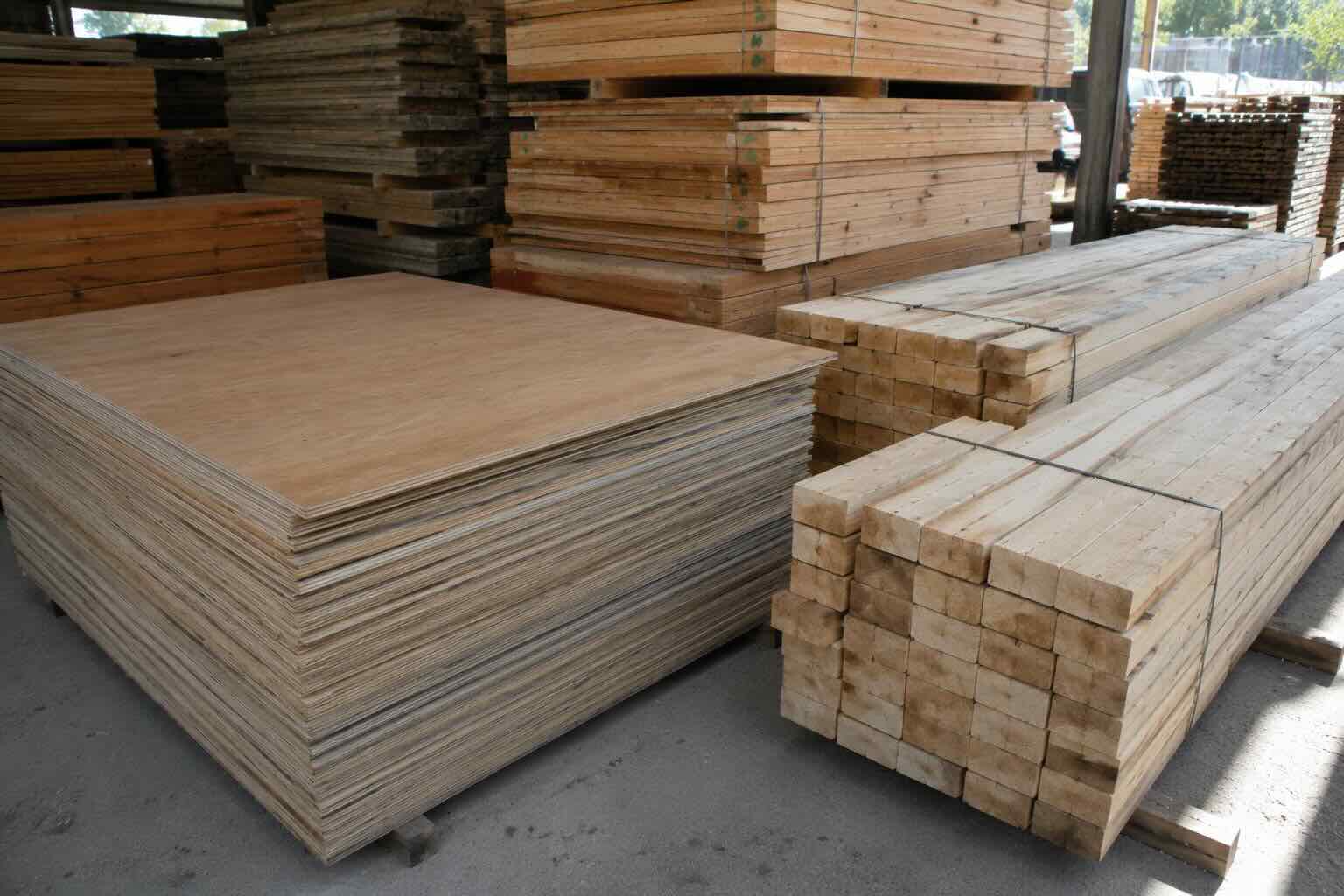 Suministro de madera para constructoras